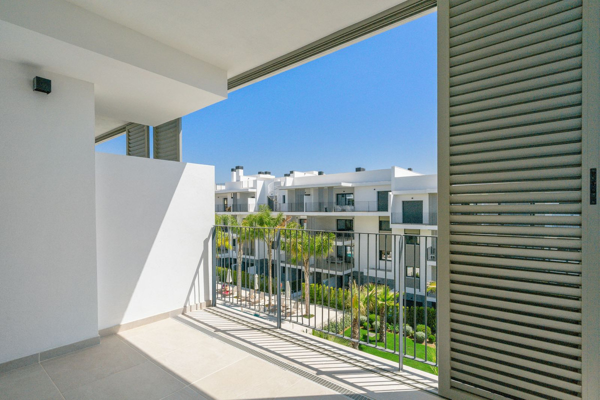 2 Bed Apartment for sale in Estepona Costa Del Sol, Málaga, Spain