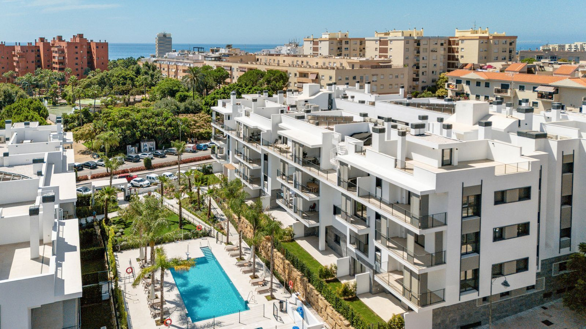 2 Bed Apartment for sale in Estepona Costa Del Sol, Málaga, Spain