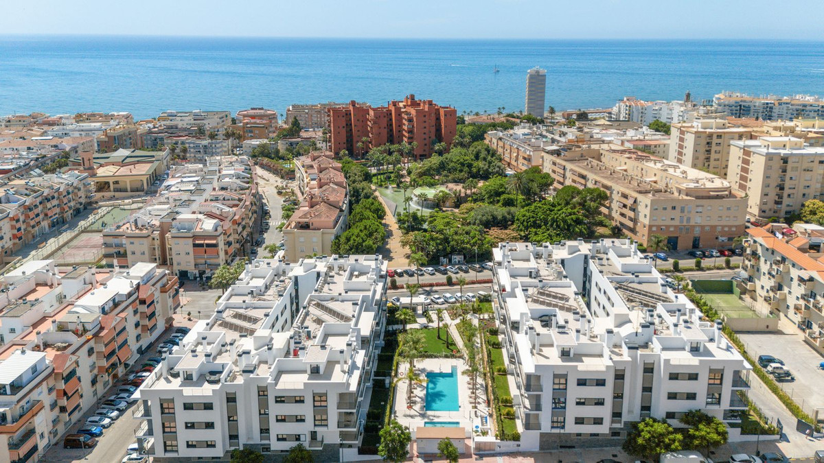 2 Bed Apartment for sale in Estepona Costa Del Sol, Málaga, Spain