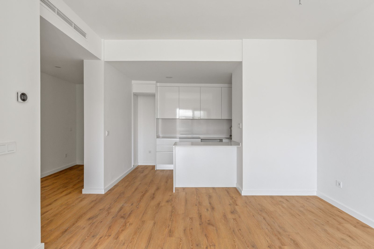 2 Bed Apartment for sale in Estepona Costa Del Sol, Málaga, Spain