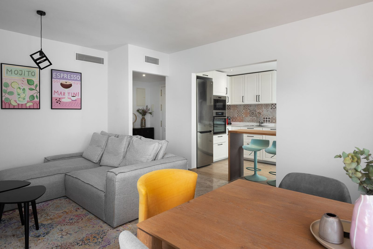 2 Bed Apartment for sale in Nueva Andalucía Costa Del Sol, Málaga, Spain