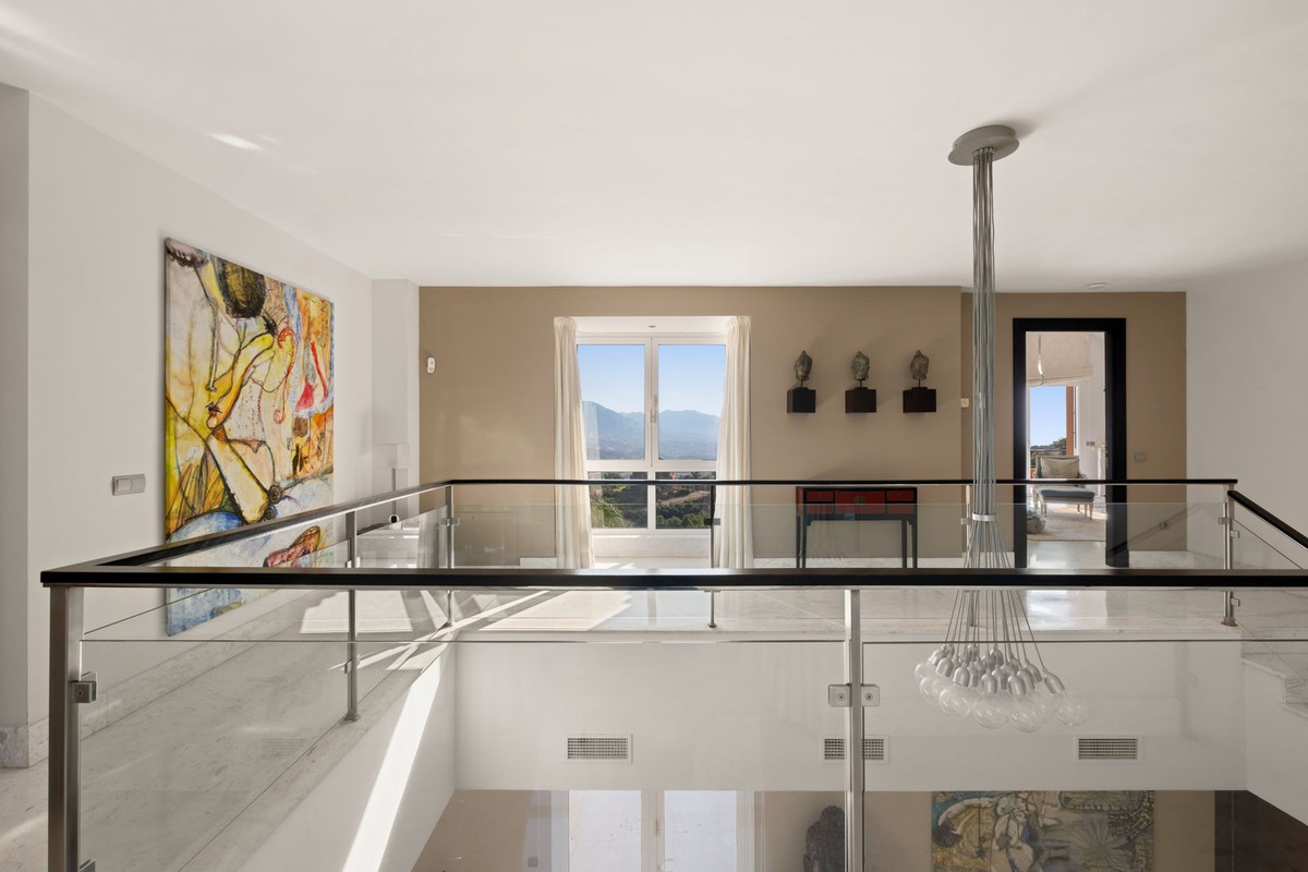 5 Bed Townhouse for sale in La Mairena Costa Del Sol, Málaga, Spain