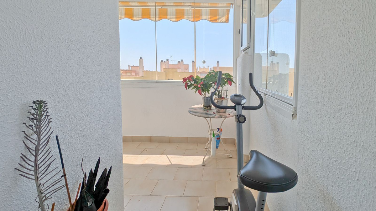 4 Bed Apartment for sale in Fuengirola Costa Del Sol, Málaga, Spain