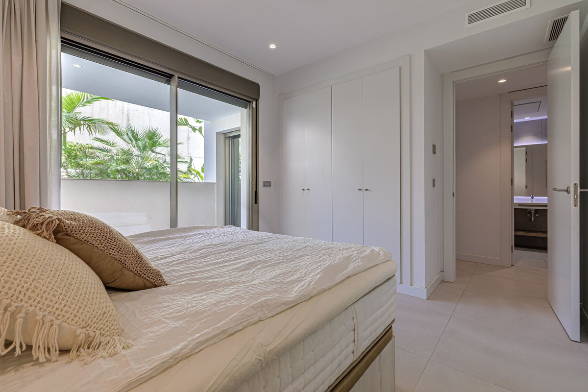 Se vende Apartamento Planta Media de 3 dormitorios en Costa Del Sol, Málaga, España