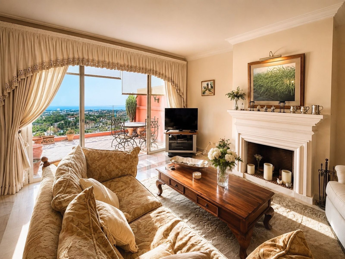 3 Bed Apartment for sale in Monte Halcones Costa Del Sol, Málaga, Spain