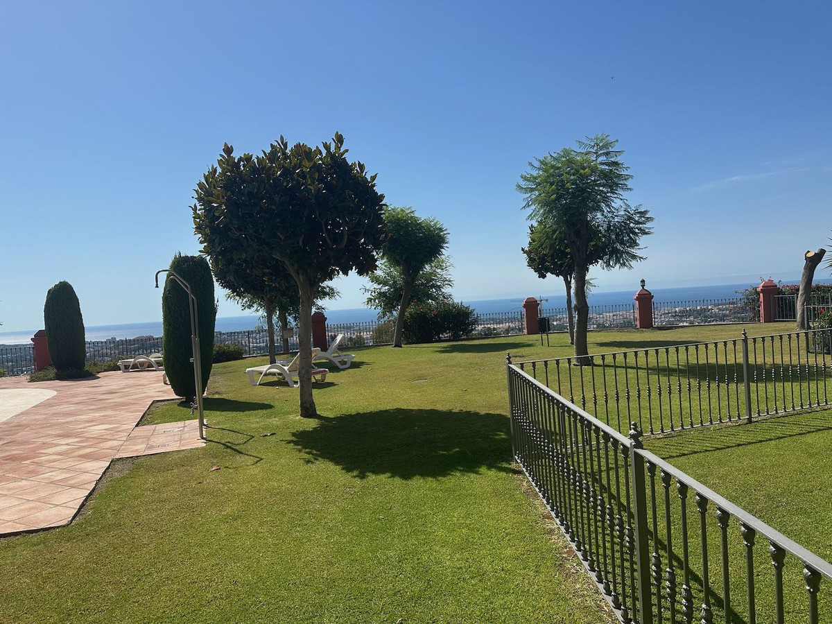 3 Bed Apartment for sale in Monte Halcones Costa Del Sol, Málaga, Spain