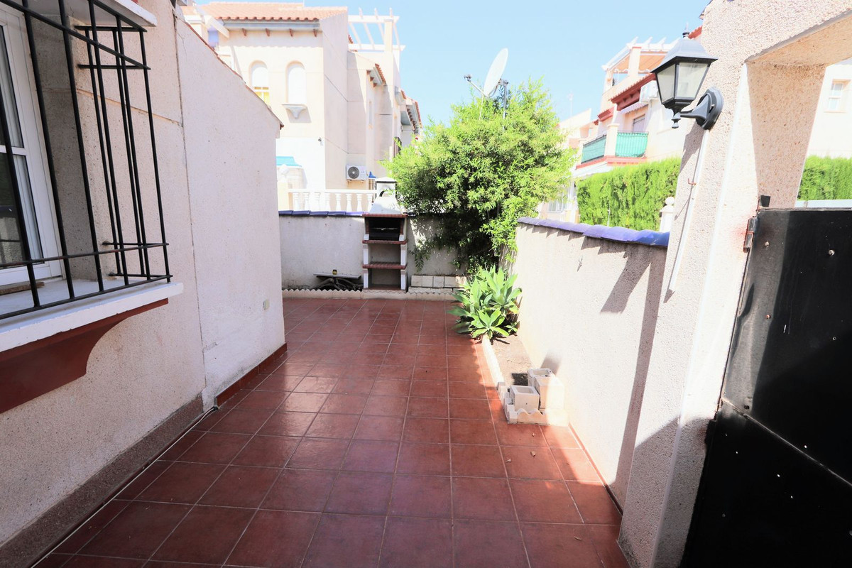 Se vende Apartamento Planta Baja de 2 dormitorios en Costa Blanca, Alicante, España