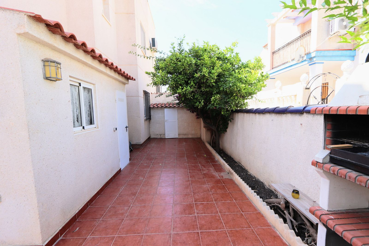 Se vende Apartamento Planta Baja de 2 dormitorios en Costa Blanca, Alicante, España