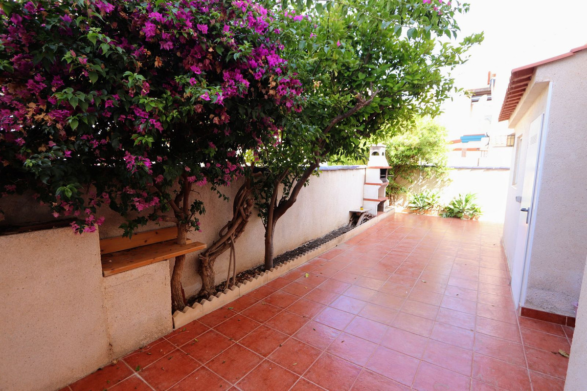 Se vende Apartamento Planta Baja de 2 dormitorios en Costa Blanca, Alicante, España