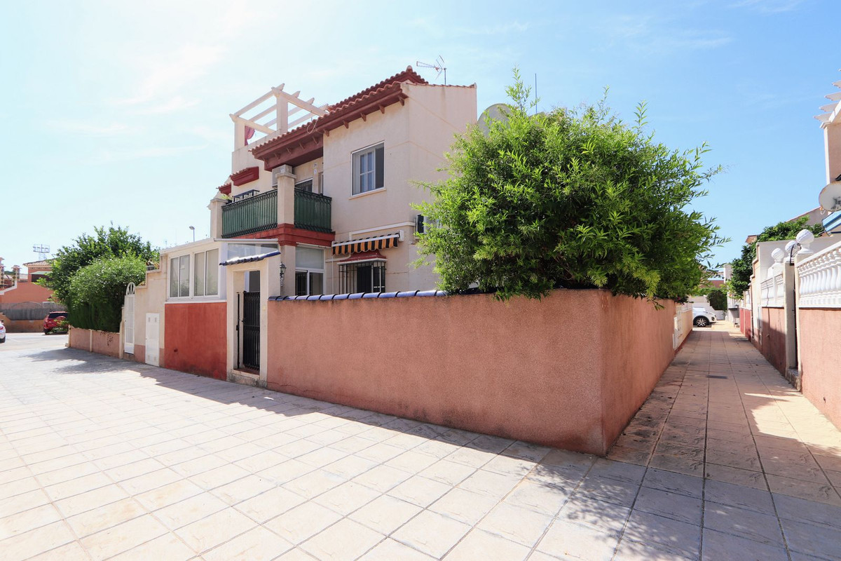 Se vende Apartamento Planta Baja de 2 dormitorios en Costa Blanca, Alicante, España