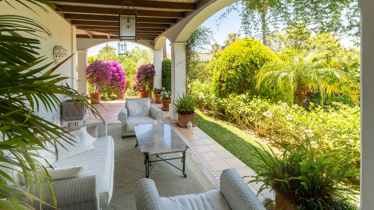 5 Bed Townhouse for sale in Bahía De Marbella Costa Del Sol, Málaga, Spain