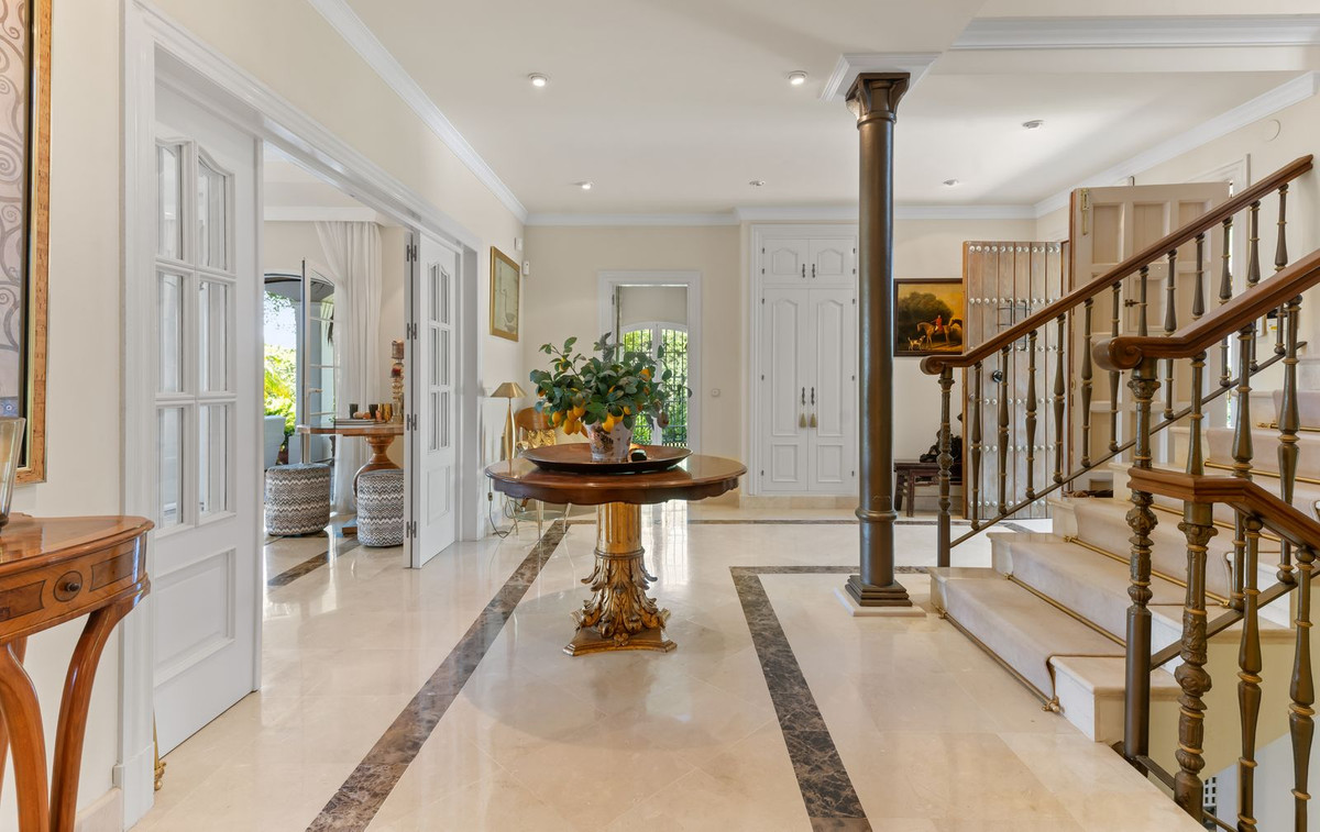 5 Bed Townhouse for sale in Bahía De Marbella Costa Del Sol, Málaga, Spain