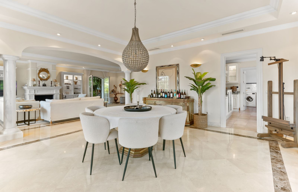 5 Bed Townhouse for sale in Bahía De Marbella Costa Del Sol, Málaga, Spain