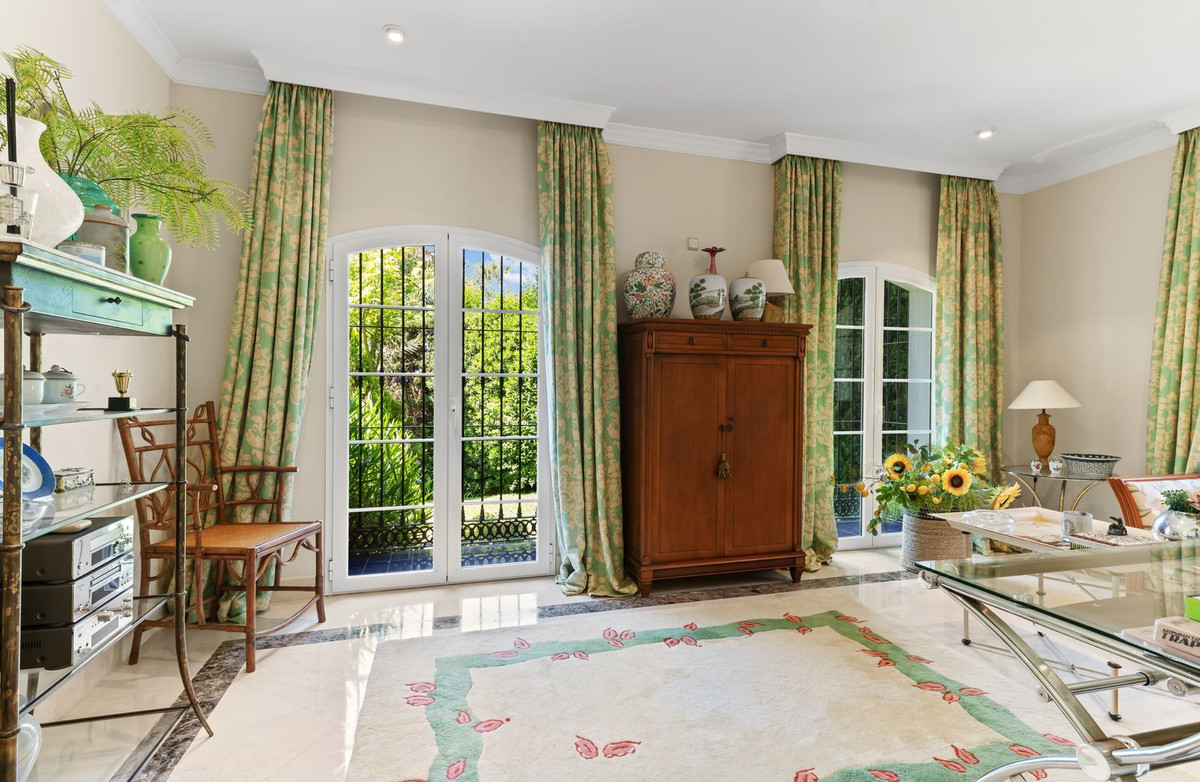5 Bed Townhouse for sale in Bahía De Marbella Costa Del Sol, Málaga, Spain