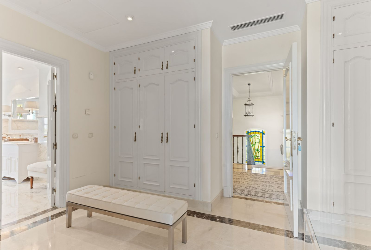 5 Bed Townhouse for sale in Bahía De Marbella Costa Del Sol, Málaga, Spain