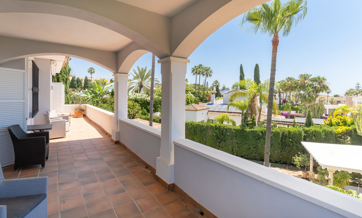5 Bed Townhouse for sale in Bahía De Marbella Costa Del Sol, Málaga, Spain