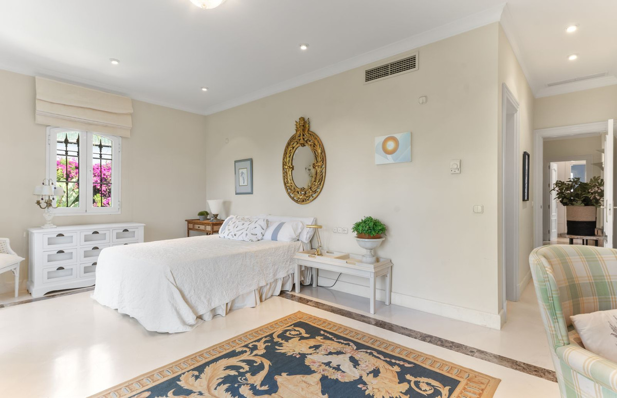 5 Bed Townhouse for sale in Bahía De Marbella Costa Del Sol, Málaga, Spain