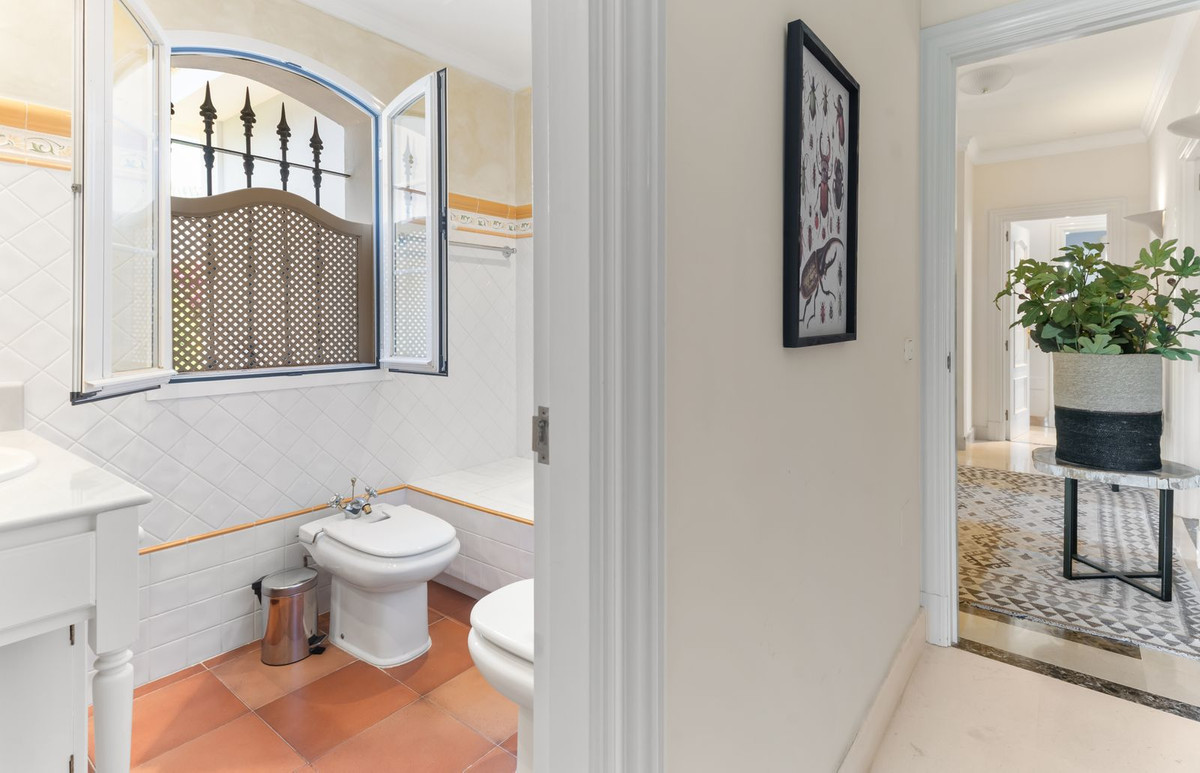 5 Bed Townhouse for sale in Bahía De Marbella Costa Del Sol, Málaga, Spain