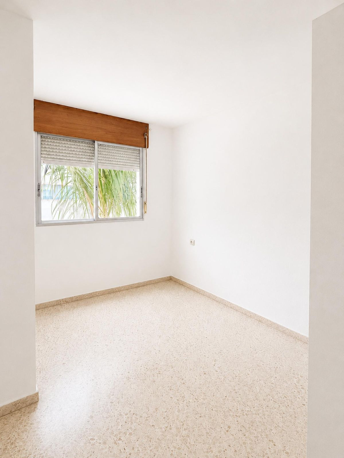3 Bed Apartment for sale in Fuengirola Costa Del Sol, Málaga, Spain