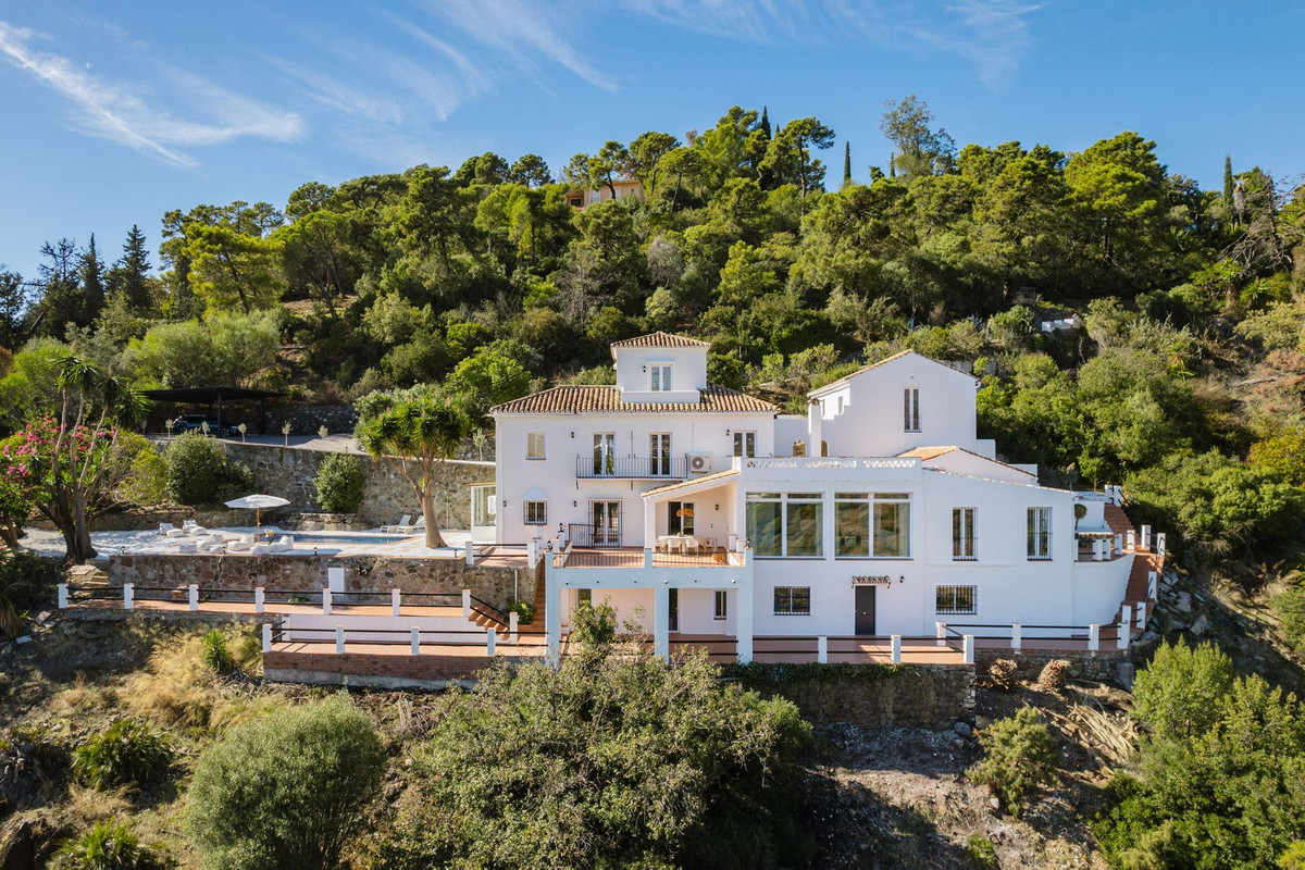 Se vende Villa - Chalet de 6 dormitorios en Costa Del Sol, Málaga, España