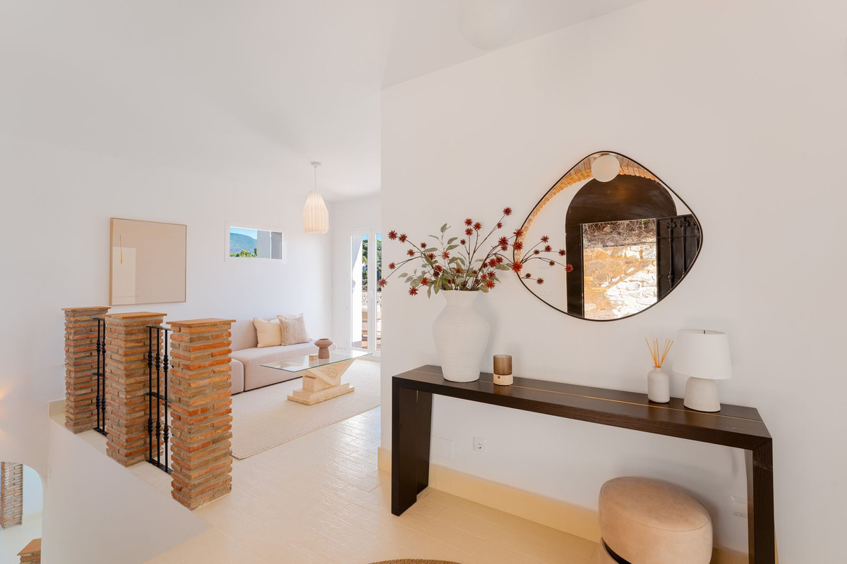 Se vende Villa - Chalet de 6 dormitorios en Costa Del Sol, Málaga, España