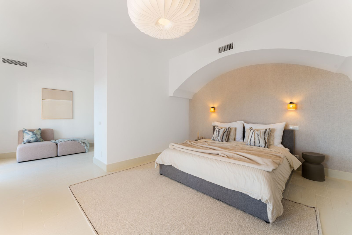 Se vende Villa - Chalet de 6 dormitorios en Costa Del Sol, Málaga, España