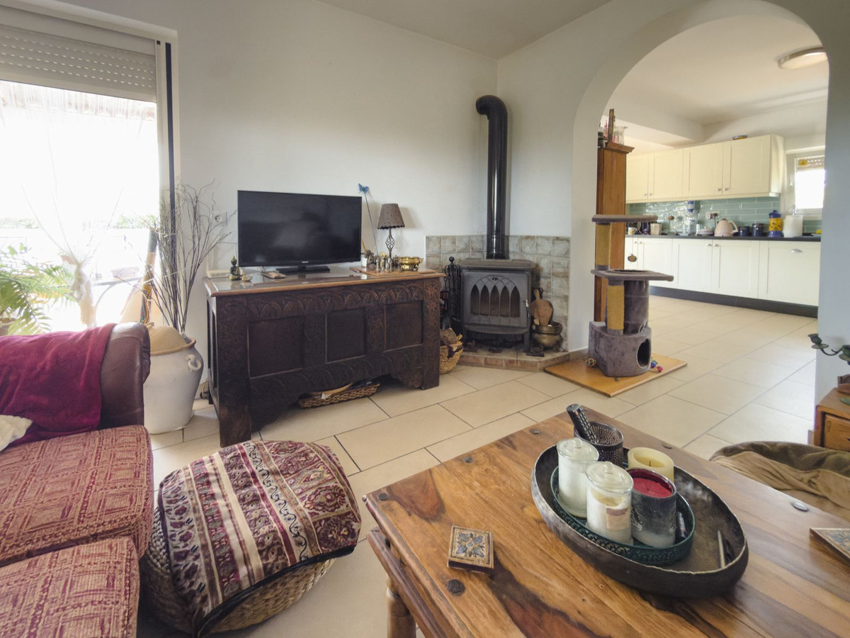 4 Bed Townhouse for sale in Coín Costa Del Sol, Málaga, Spain