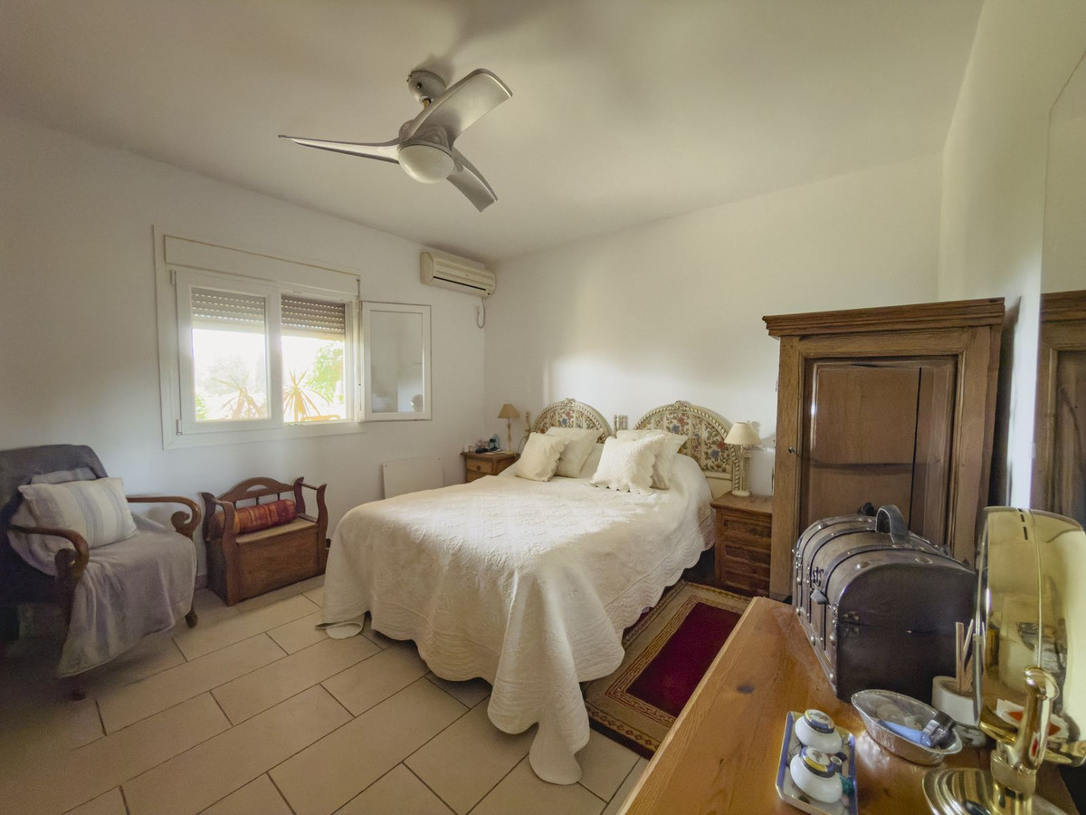 4 Bed Townhouse for sale in Coín Costa Del Sol, Málaga, Spain