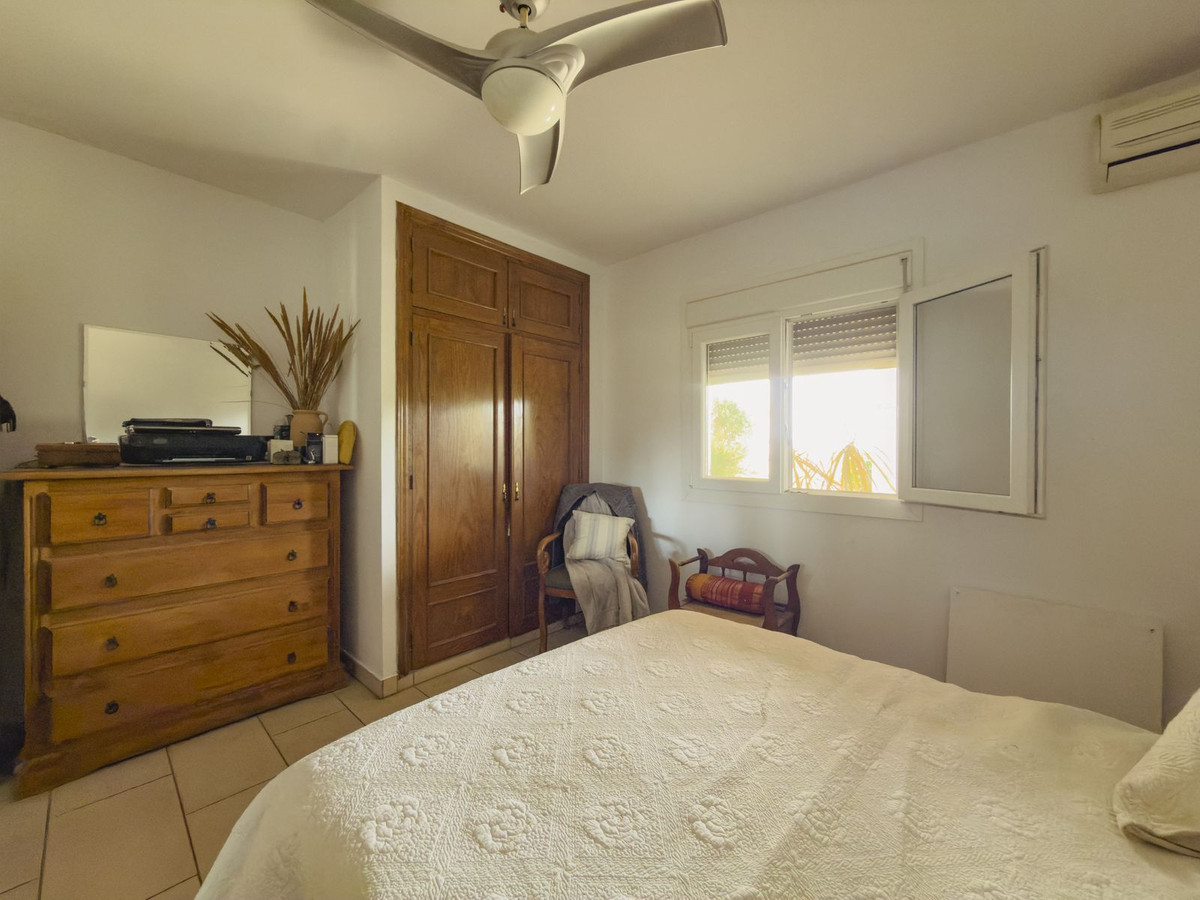 4 Bed Townhouse for sale in Coín Costa Del Sol, Málaga, Spain