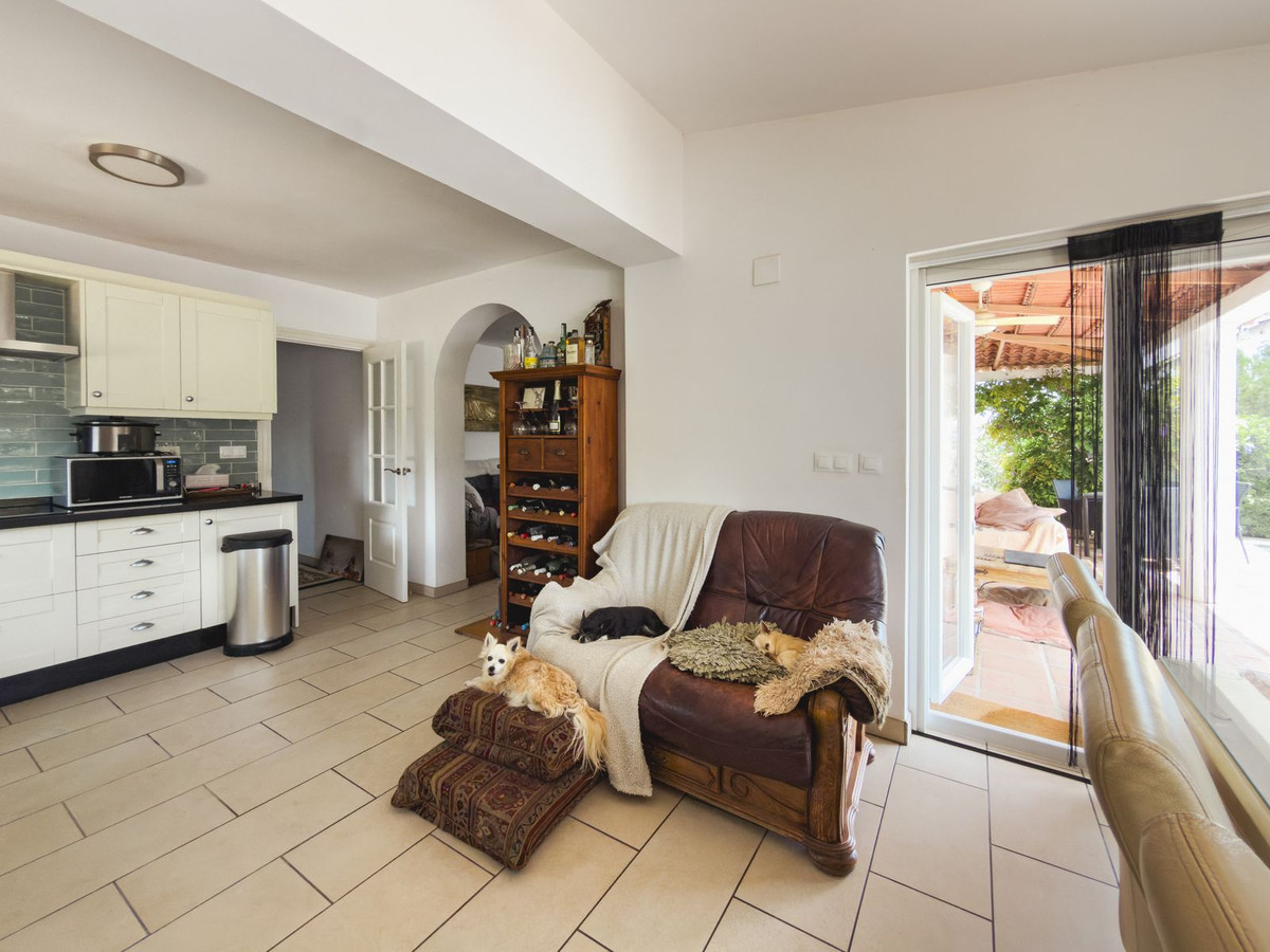 4 Bed Townhouse for sale in Coín Costa Del Sol, Málaga, Spain