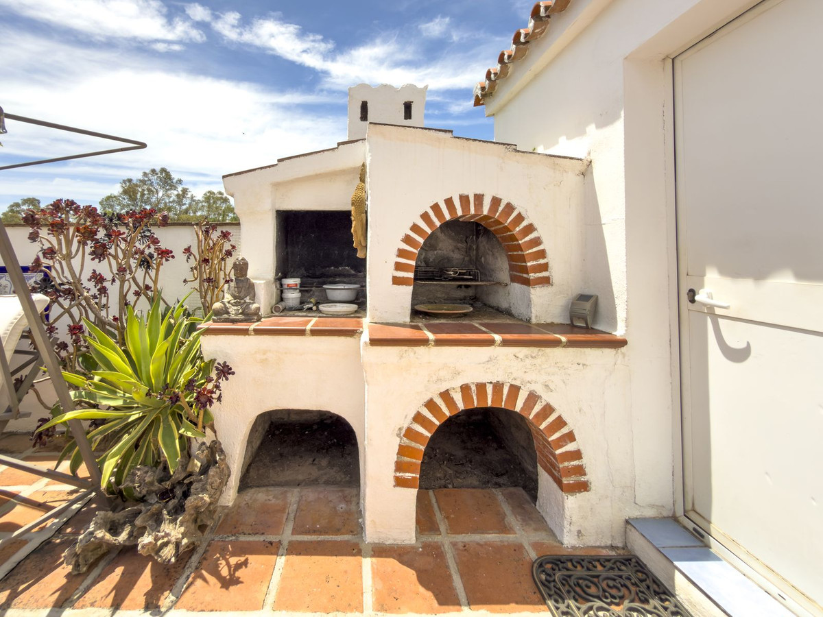 4 Bed Townhouse for sale in Coín Costa Del Sol, Málaga, Spain