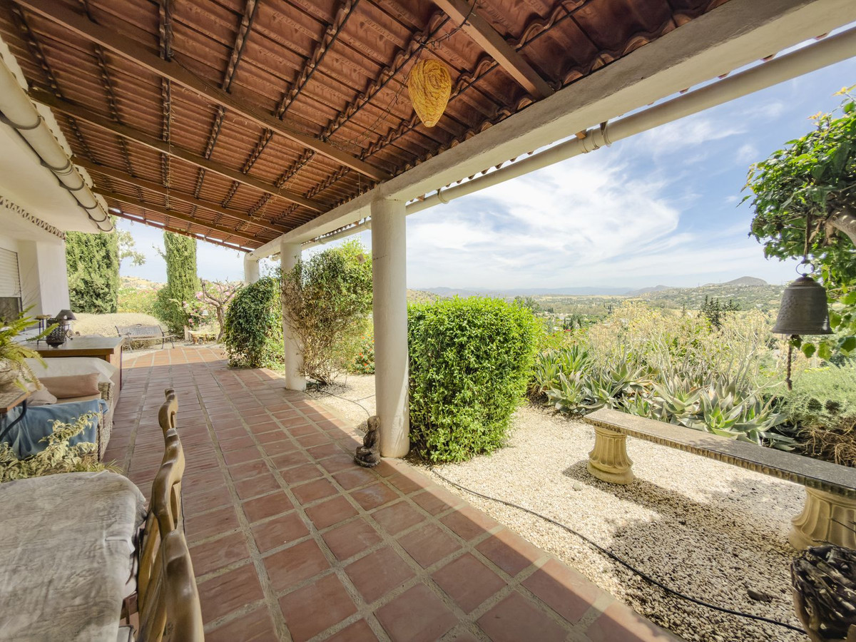4 Bed Townhouse for sale in Coín Costa Del Sol, Málaga, Spain
