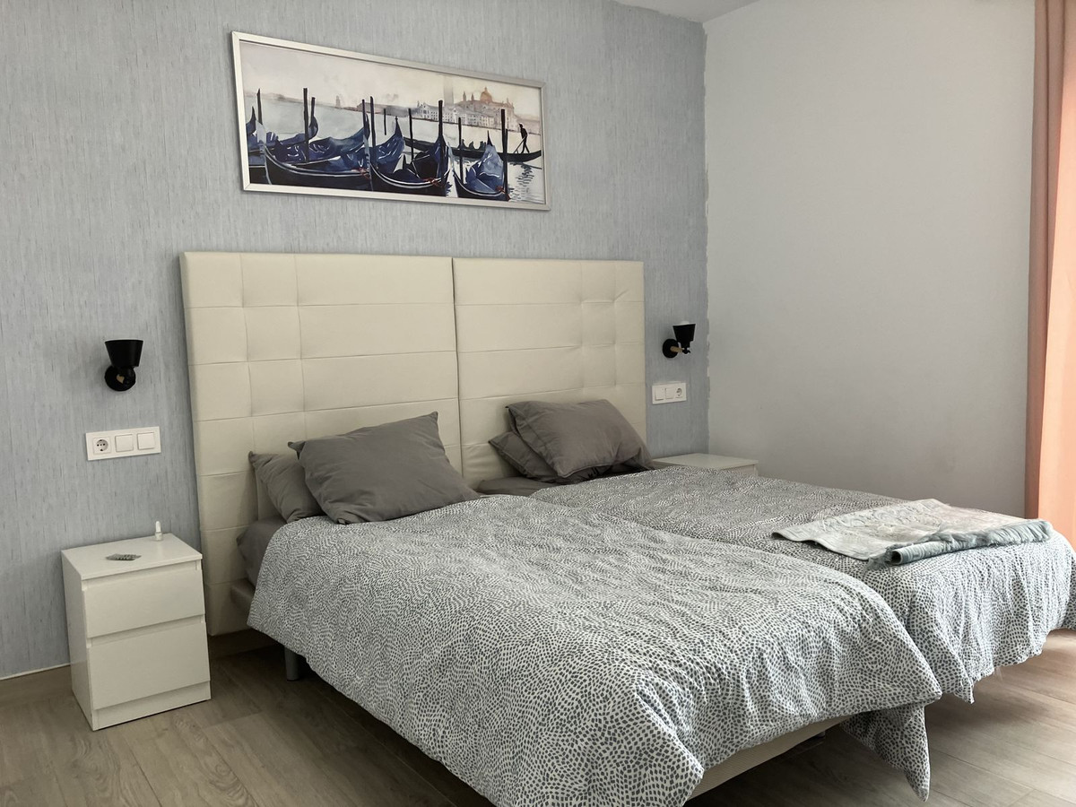 2 Bed Apartment for sale in Puerto Banús Costa Del Sol, Málaga, Spain