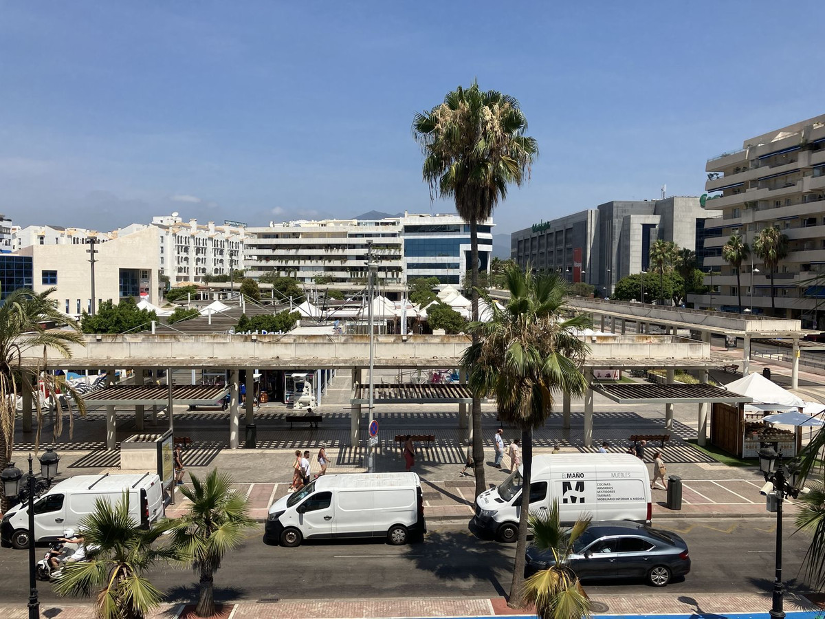 2 Bed Apartment for sale in Puerto Banús Costa Del Sol, Málaga, Spain