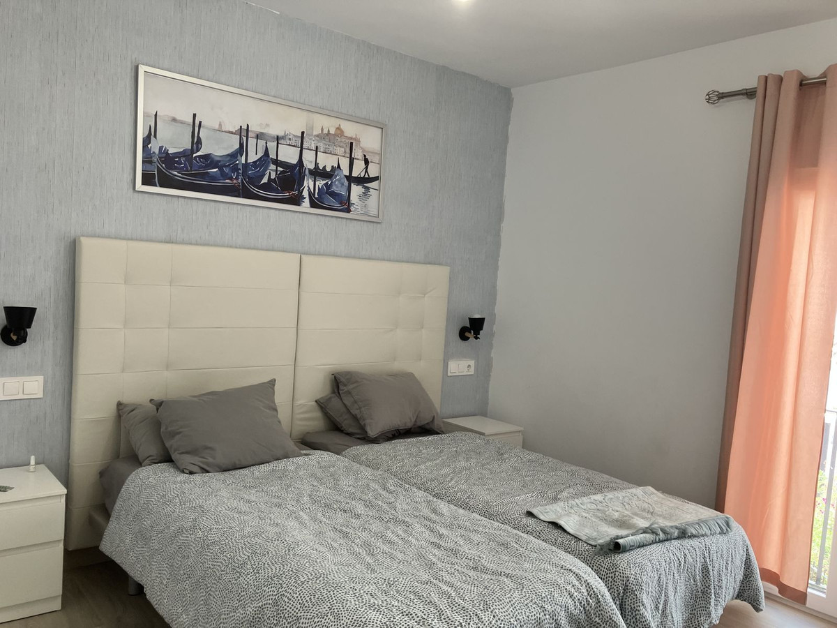 2 Bed Apartment for sale in Puerto Banús Costa Del Sol, Málaga, Spain