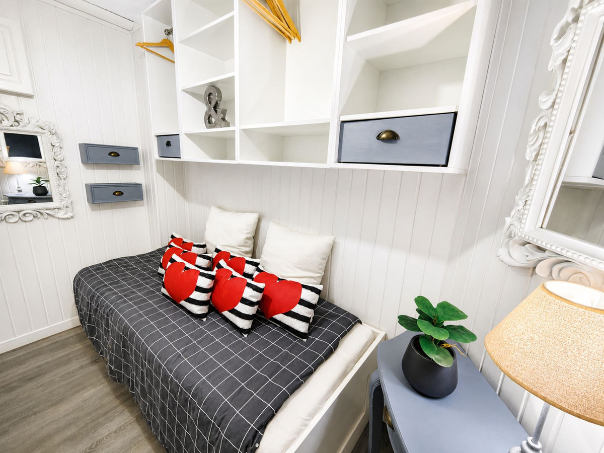 2 Bed Apartment for sale in La Duquesa Costa Del Sol, Málaga, Spain