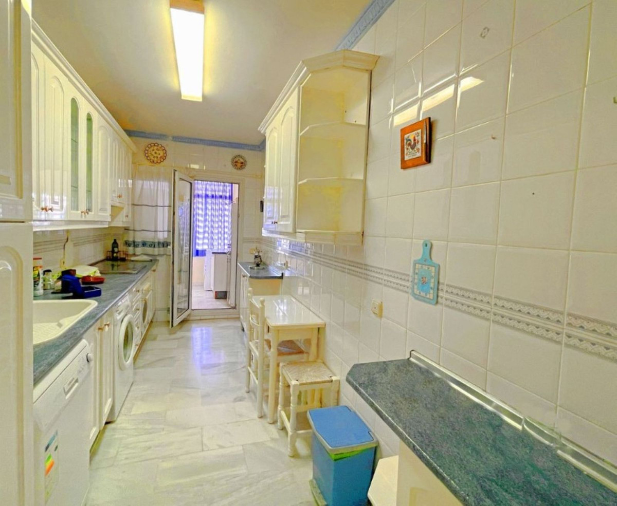 3 Bed Apartment for sale in Estepona Costa Del Sol, Málaga, Spain