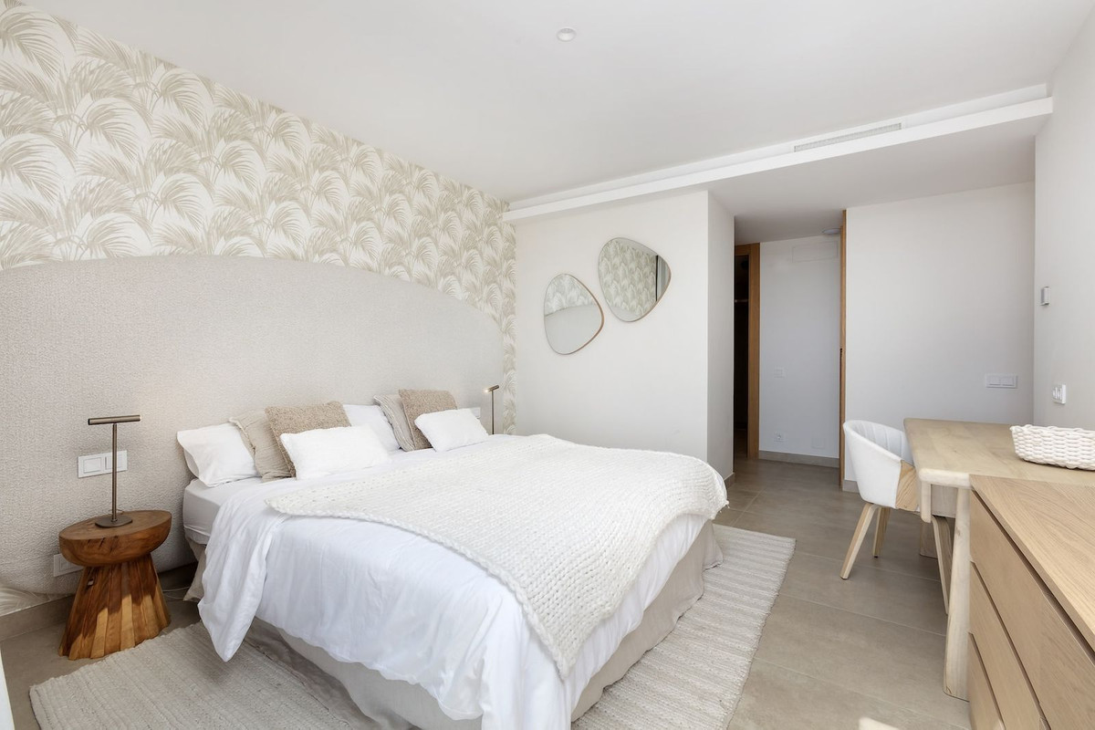 Se vende Villa - Chalet de 5 dormitorios en Costa Del Sol, Málaga, España