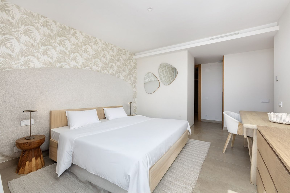 Se vende Villa - Chalet de 5 dormitorios en Costa Del Sol, Málaga, España