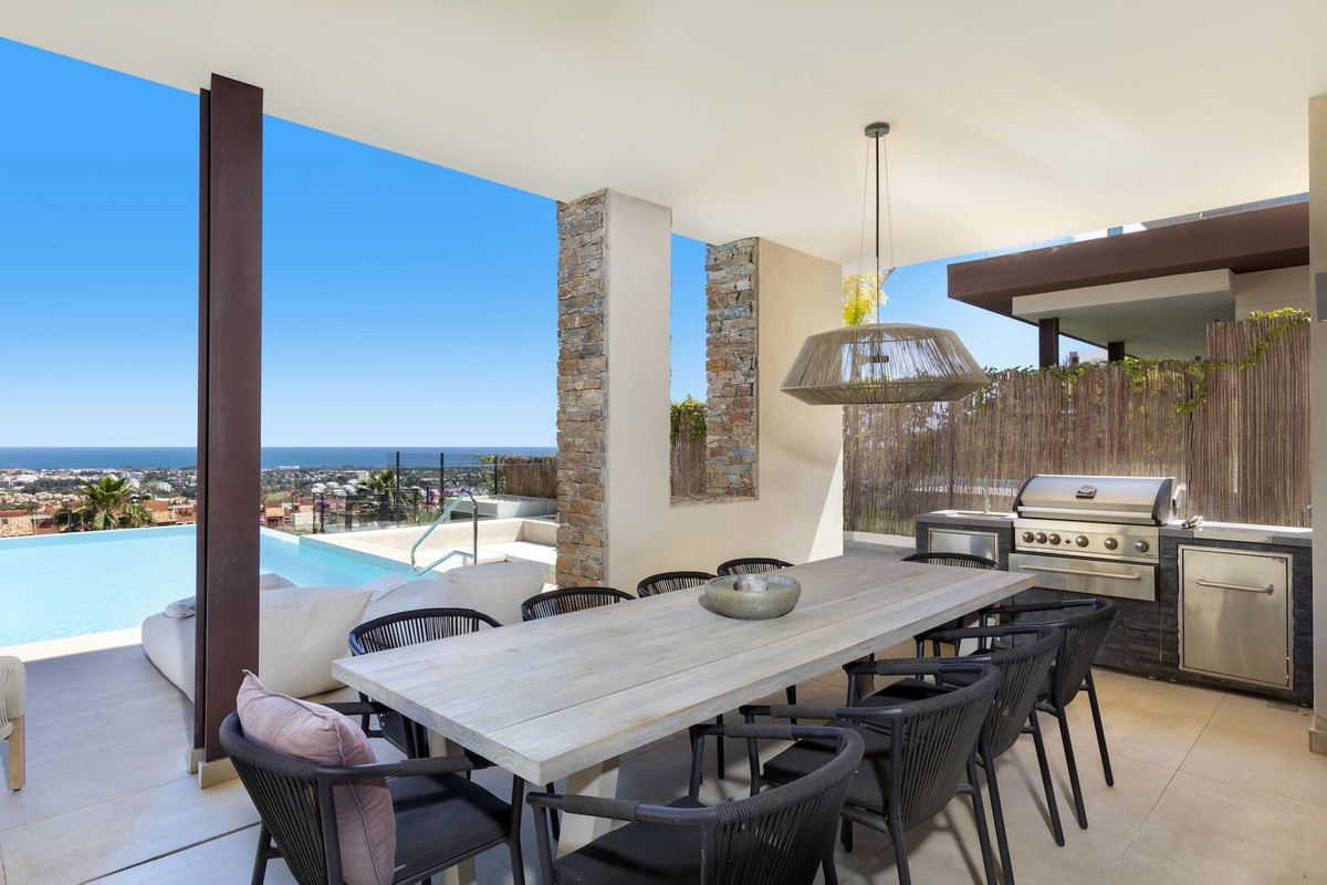 Se vende Villa - Chalet de 5 dormitorios en Costa Del Sol, Málaga, España