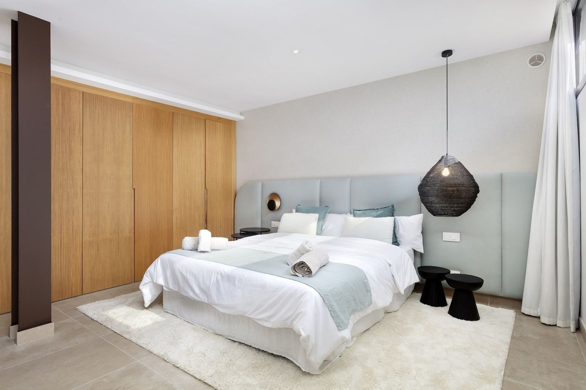 Se vende Villa - Chalet de 5 dormitorios en Costa Del Sol, Málaga, España