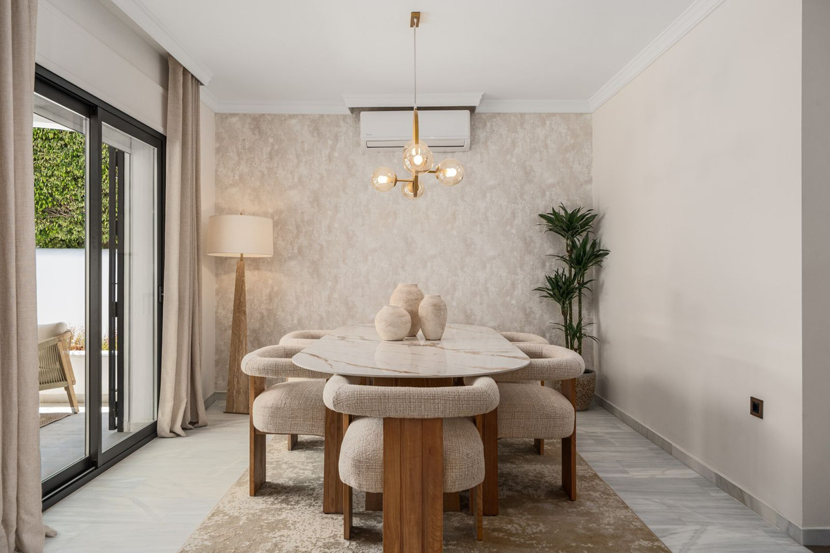 6 Bed Townhouse for sale in Puerto Banús Costa Del Sol, Málaga, Spain