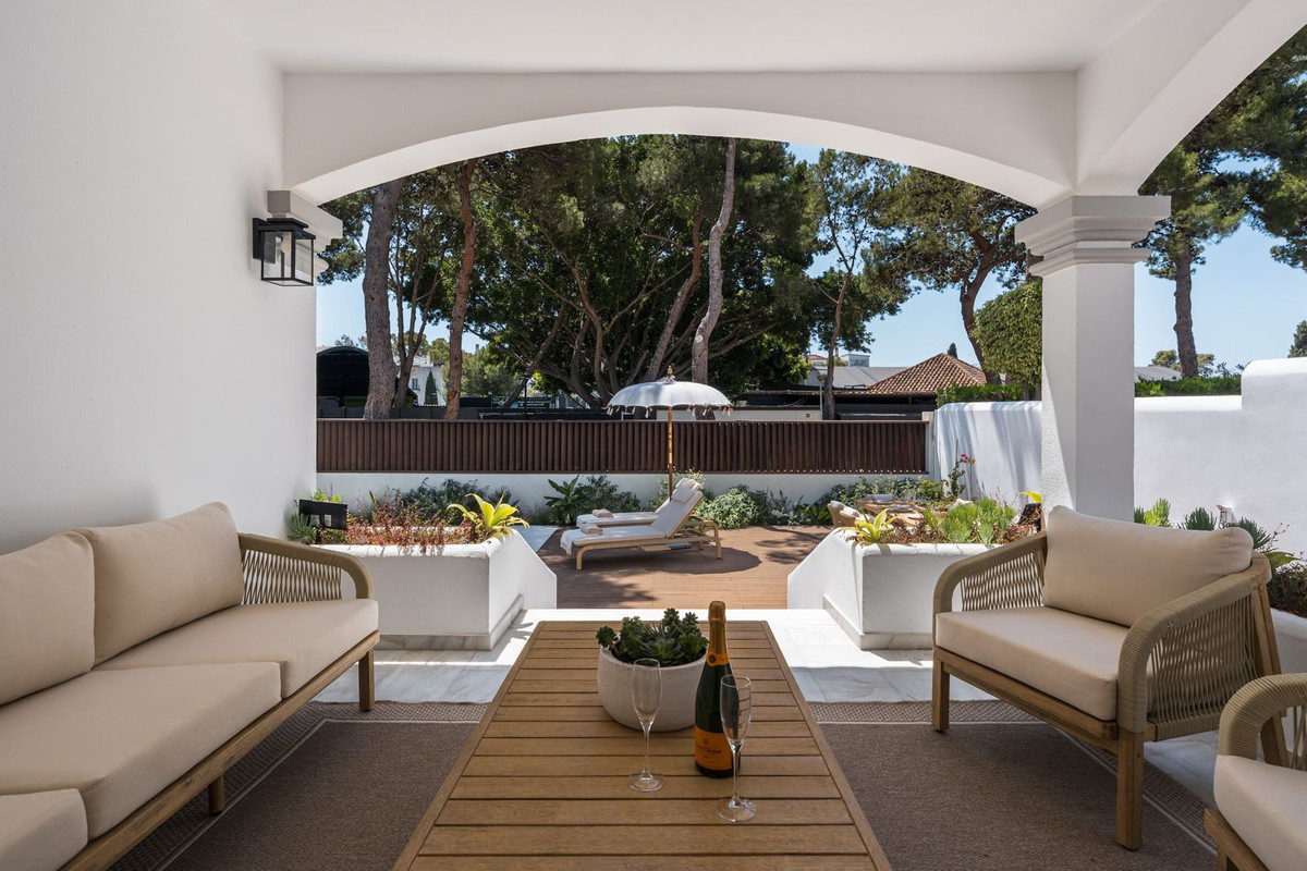 6 Bed Townhouse for sale in Puerto Banús Costa Del Sol, Málaga, Spain