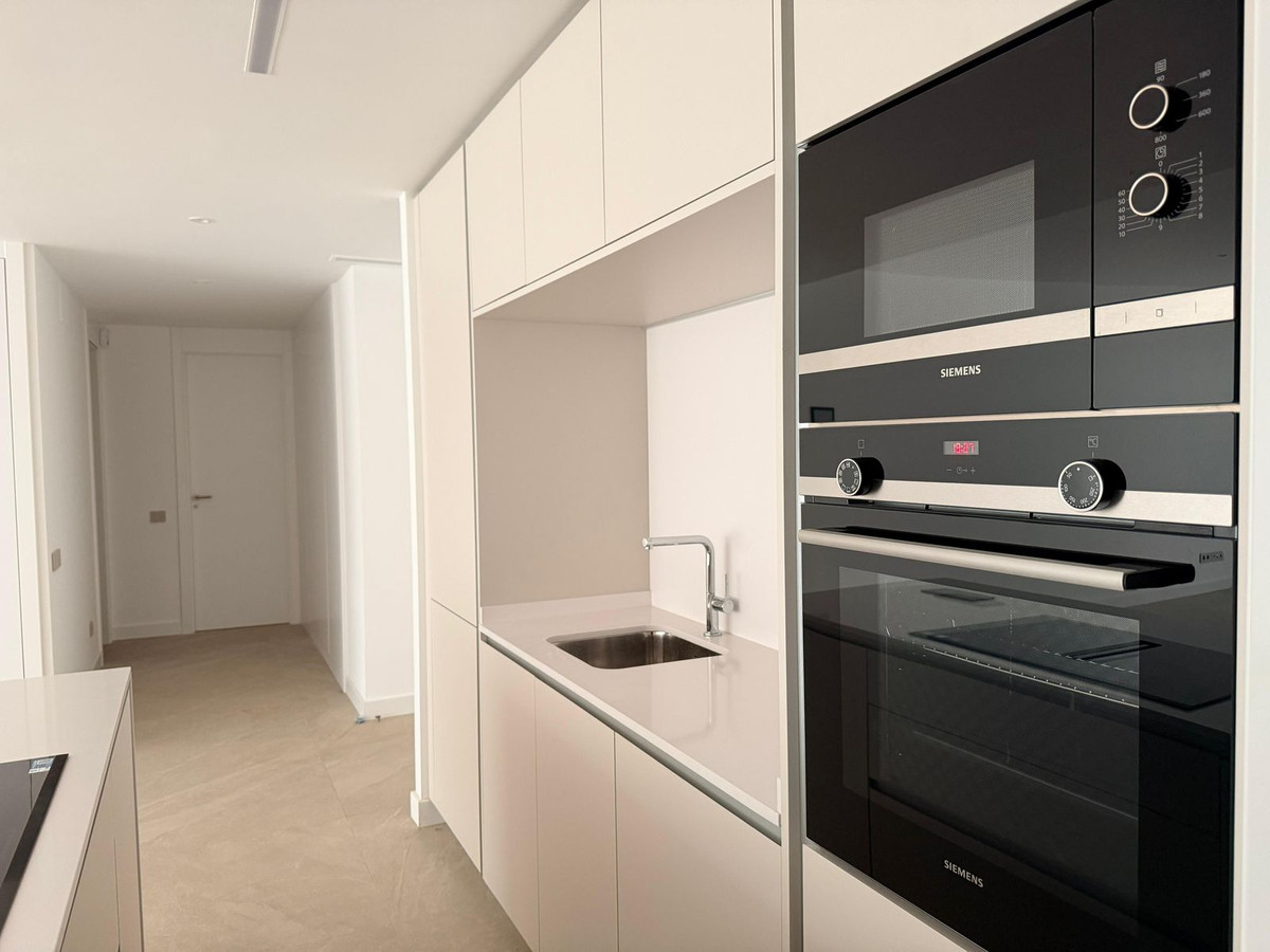 2 Bed Apartment for sale in Bahía De Marbella Costa Del Sol, Málaga, Spain