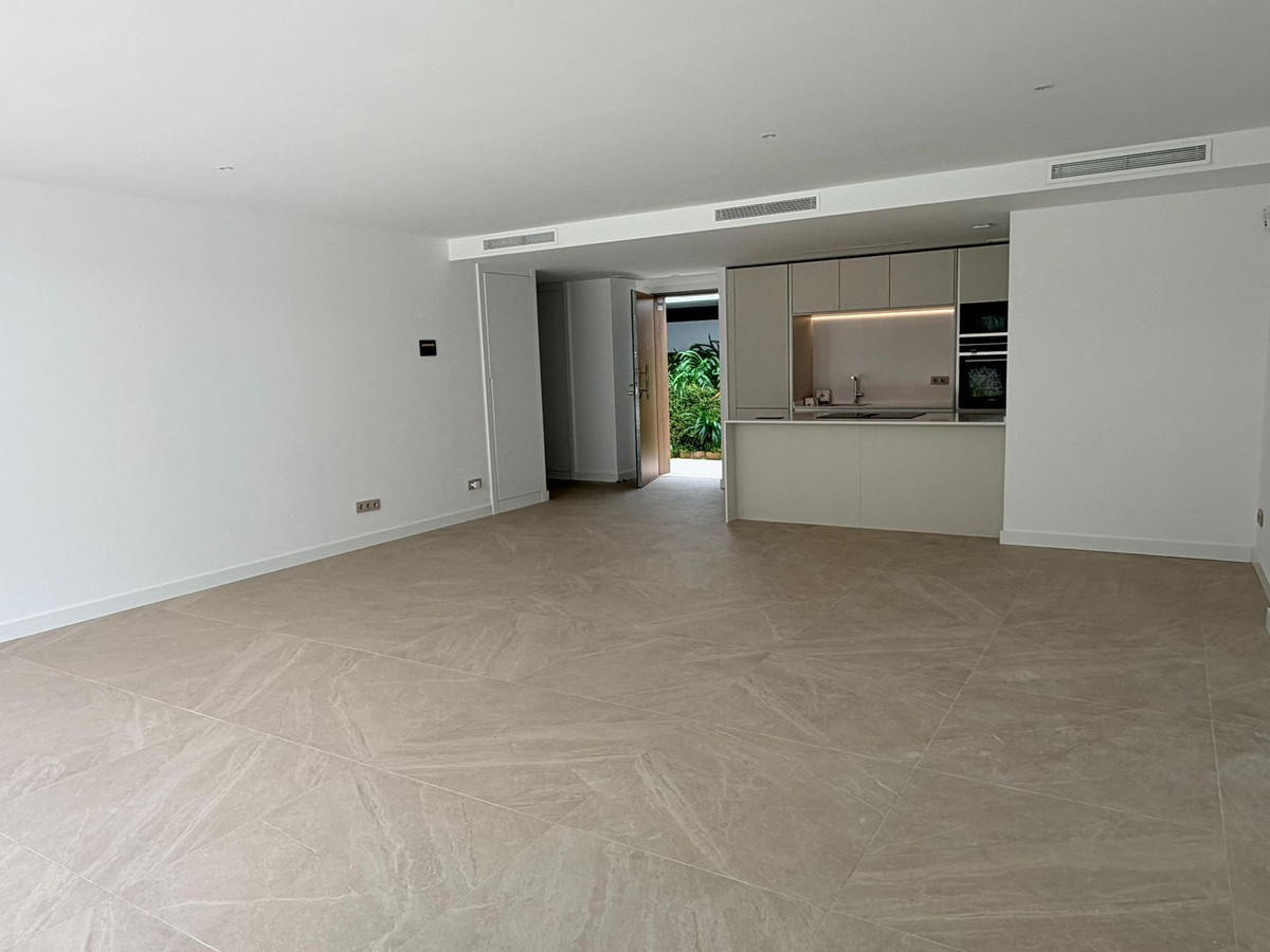 2 Bed Apartment for sale in Bahía De Marbella Costa Del Sol, Málaga, Spain