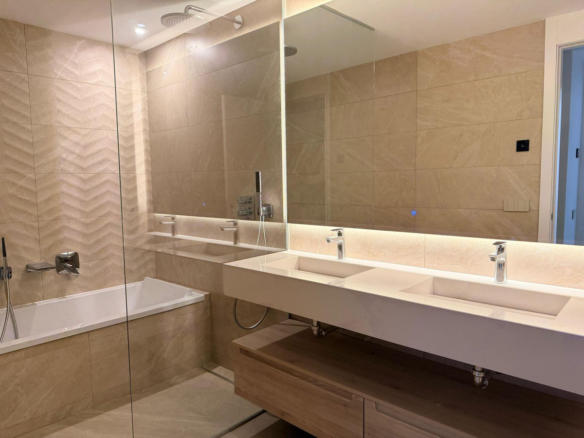 2 Bed Apartment for sale in Bahía De Marbella Costa Del Sol, Málaga, Spain