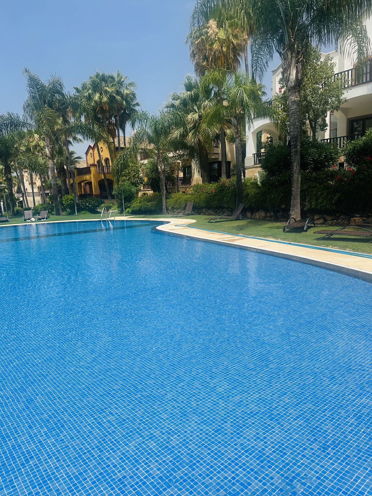Se vende Villa - Chalet de 6 dormitorios en Costa Del Sol, Málaga, España