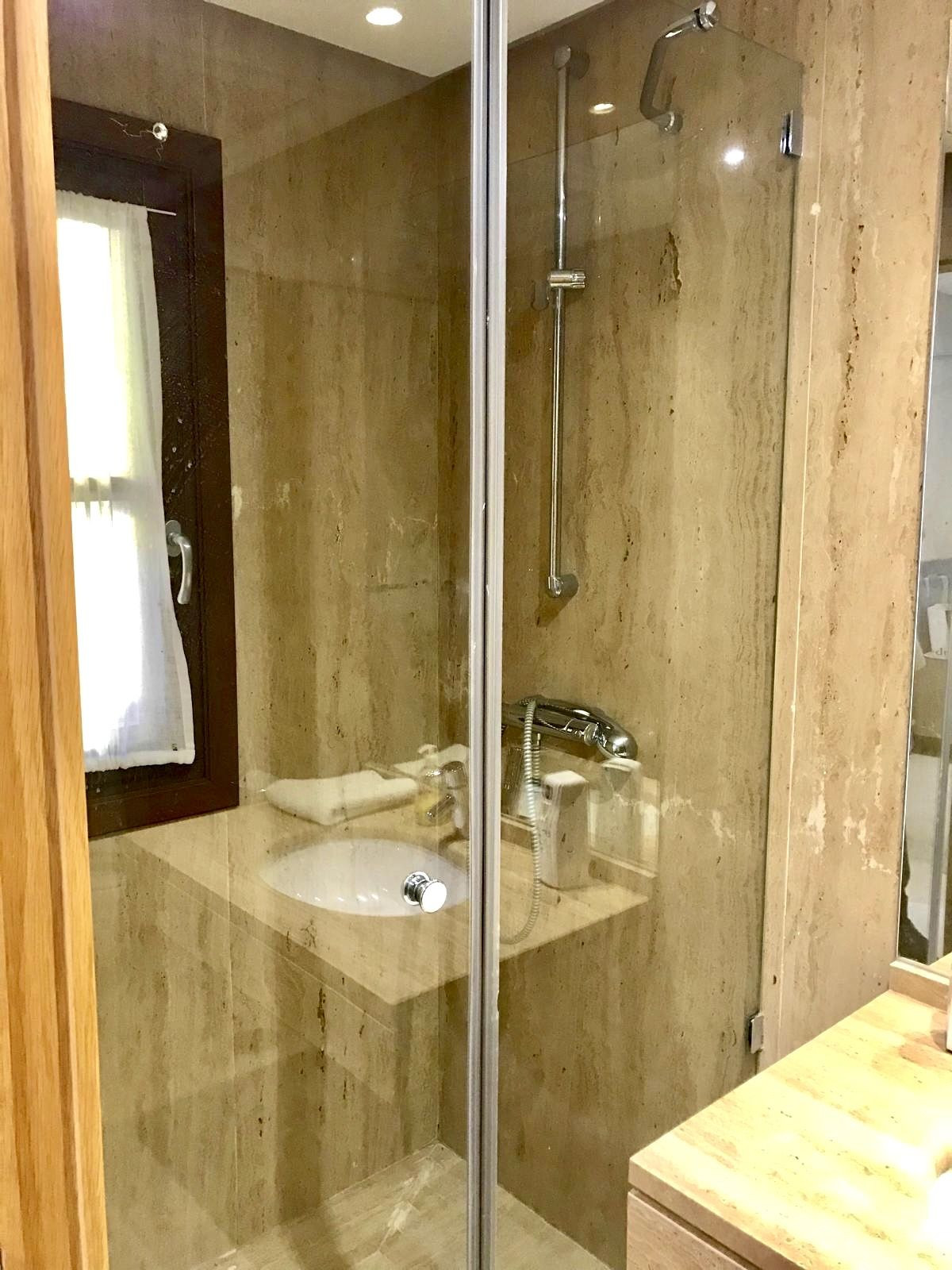 Se vende Villa - Chalet de 6 dormitorios en Costa Del Sol, Málaga, España