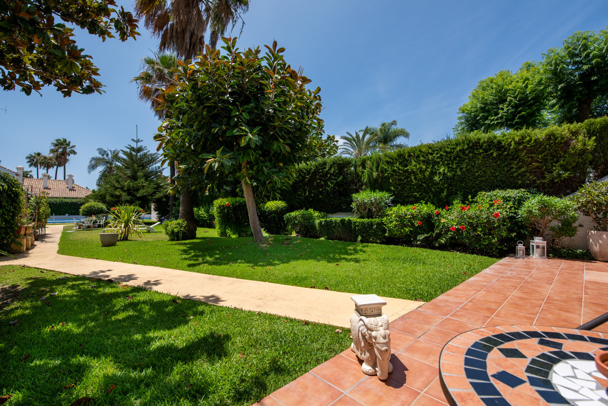 2 Bed Townhouse for sale in Cortijo Blanco Costa Del Sol, Málaga, Spain
