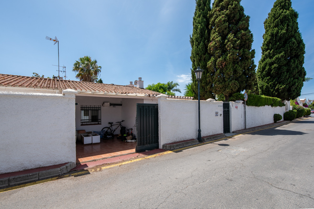 2 Bed Townhouse for sale in Cortijo Blanco Costa Del Sol, Málaga, Spain